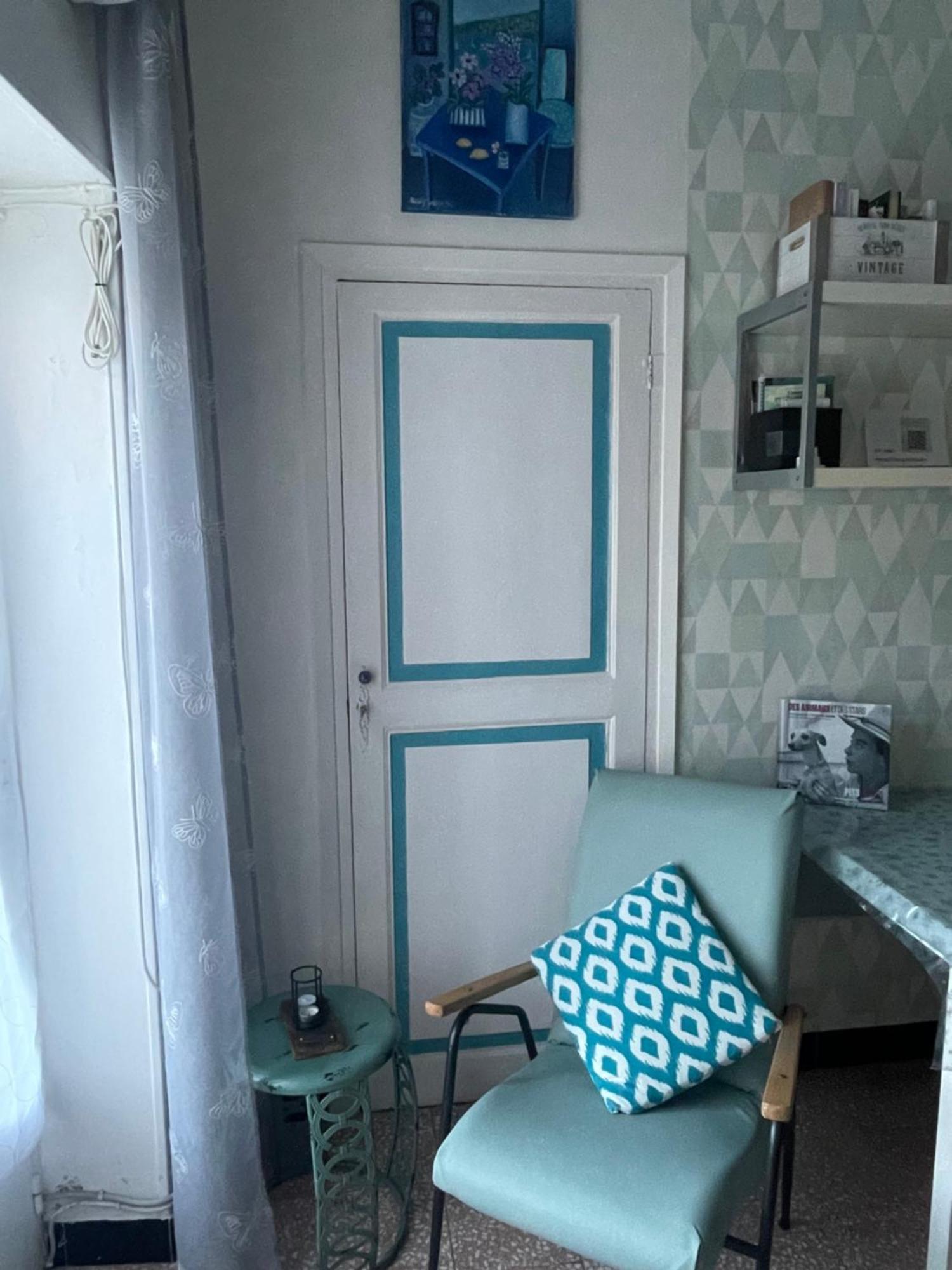 Welcome In The Cozy Blue Nest Pedestrian Menton Exteriér fotografie