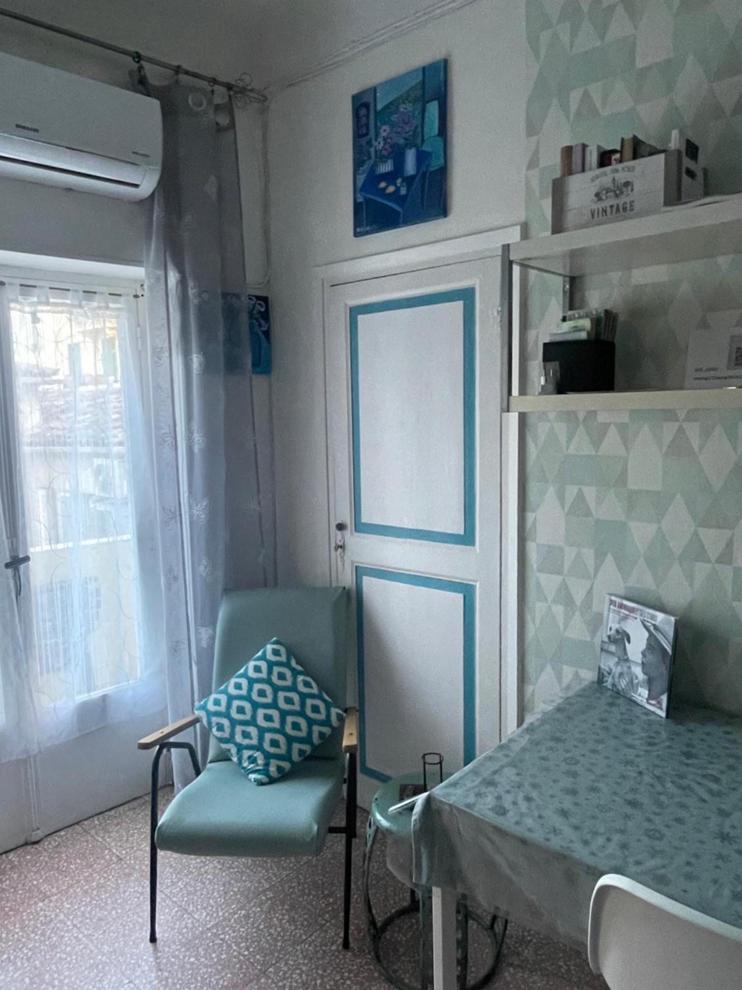 Welcome In The Cozy Blue Nest Pedestrian Menton Exteriér fotografie
